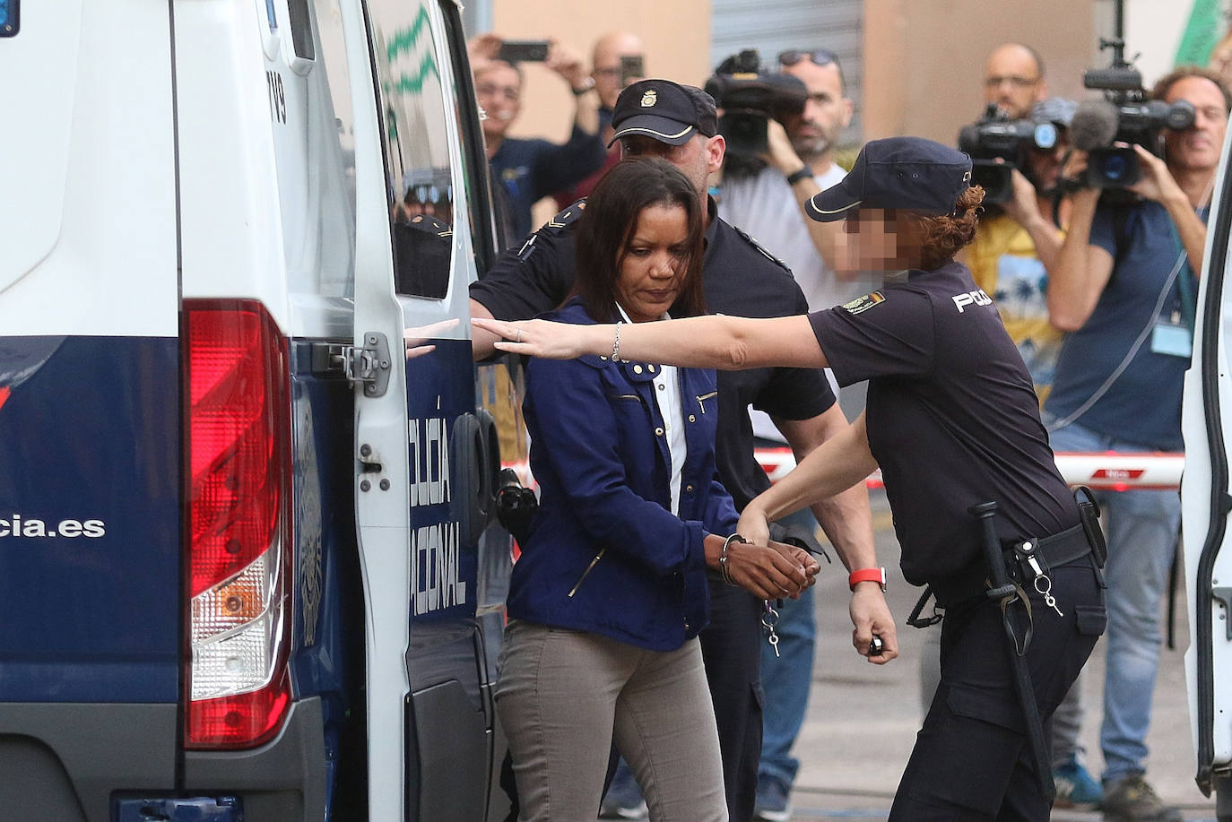 Este martes ha comenzado la ronda de declaraciones con la acusada y los padres del menor en la Audiencia de Almería