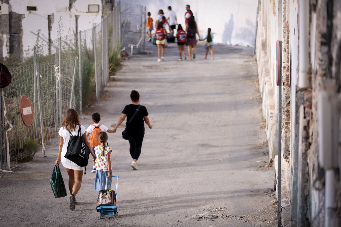 Más de 5.500 alumnos inician sus clases en Motril, en un comienzo de curso sin incidentes