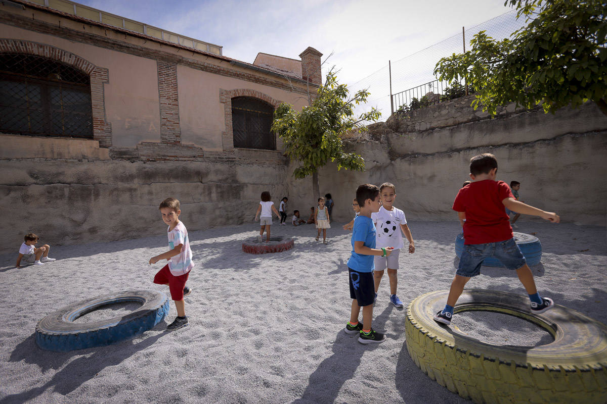 Miles de pequeños de la capital y la provincia han regresado este martes a las aulas para el curso académico 2019/2020 