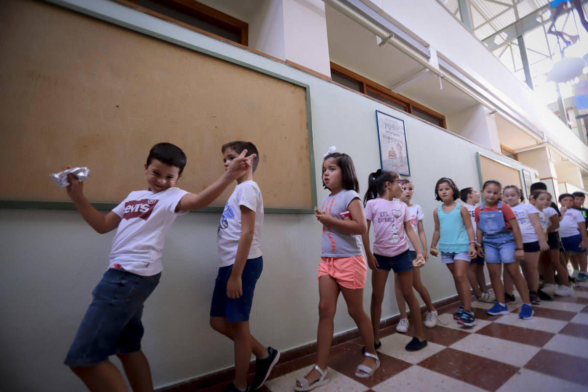 Miles de pequeños de la capital y la provincia han regresado este martes a las aulas para el curso académico 2019/2020 