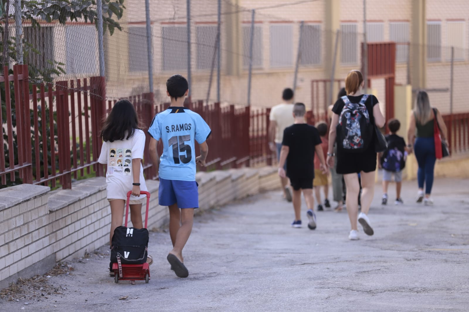Miles de pequeños de la capital y la provincia han regresado este martes a las aulas para el curso académico 2019/2020 