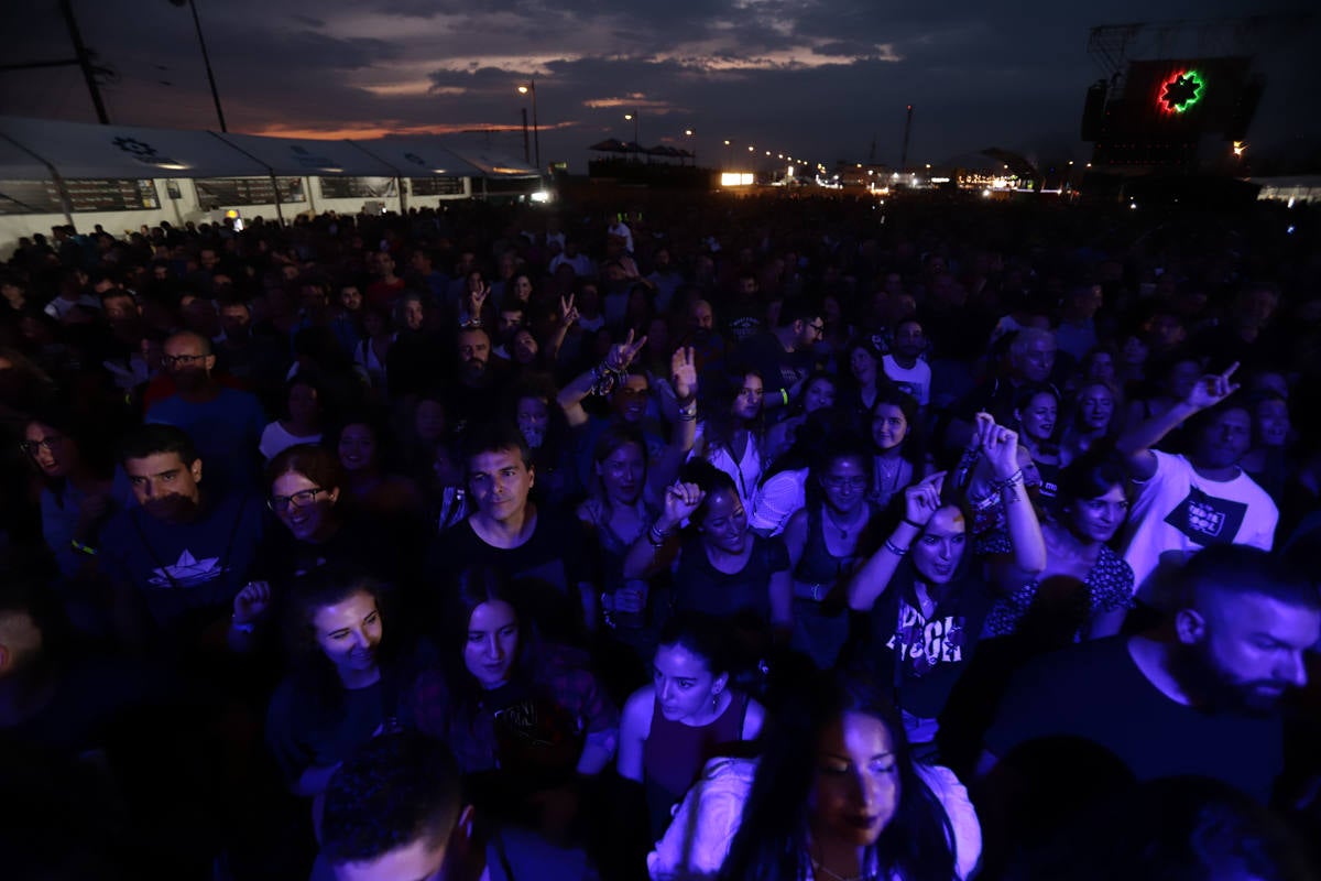 El festival con el que 'acaba el verano' reúne a miles de personas en el Cortijo del Conde de Granada 