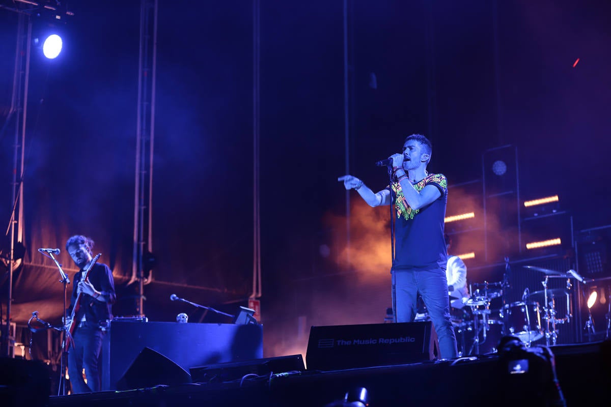 El festival con el que 'acaba el verano' reúne a miles de personas en el Cortijo del Conde de Granada 