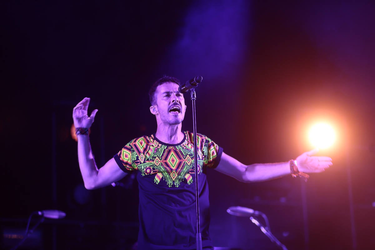 El festival con el que 'acaba el verano' reúne a miles de personas en el Cortijo del Conde de Granada 