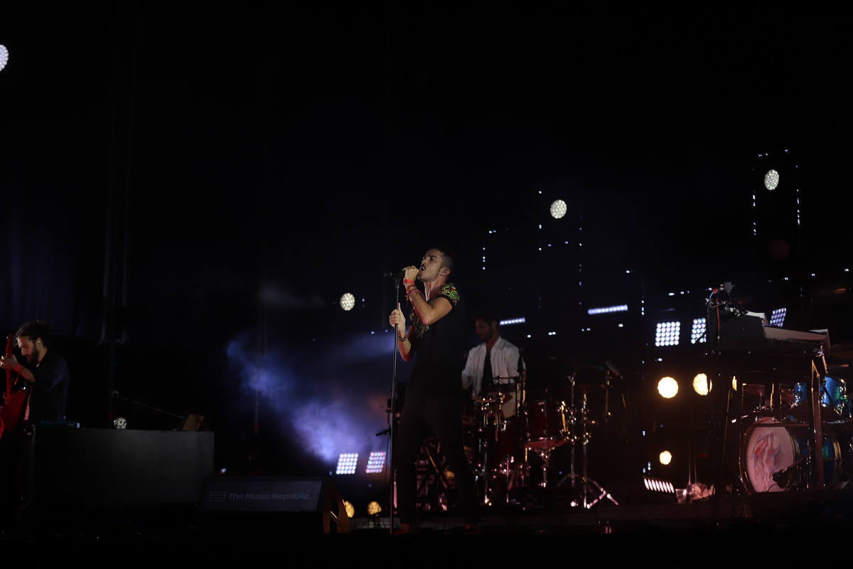 El festival con el que 'acaba el verano' reúne a miles de personas en el Cortijo del Conde de Granada 