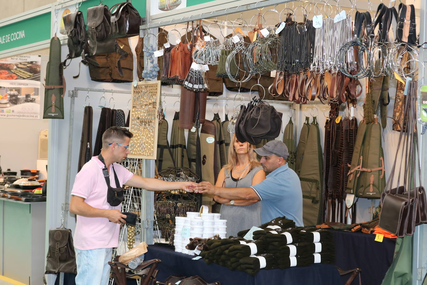 Esta viernes se ha inaugurado de manera oficial la XIII edición de Ibercaza, la feria de caza y pesca de la provincia de Jaén 