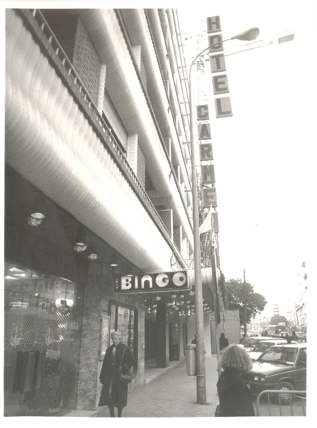 Imagen secundaria 2 - Bingo del Centro Artístico, del Granada CF y del hotel Carmen