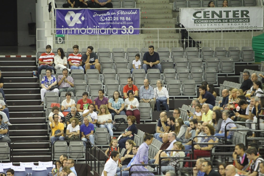 Todas las imágenes de la afición en el partido de baloncesto del sábado