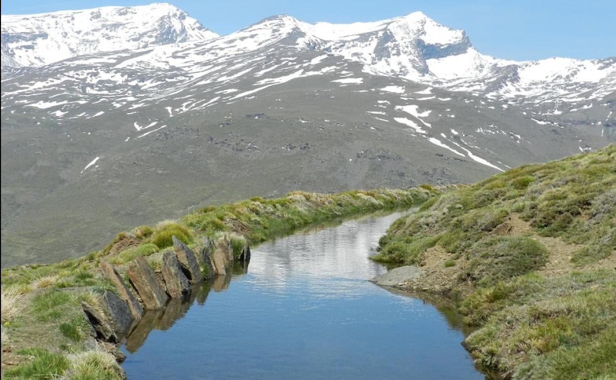 Demuestran que en Sierra Nevada se encuentra el sistema de recarga de agua subterránea más antiguo de Europa