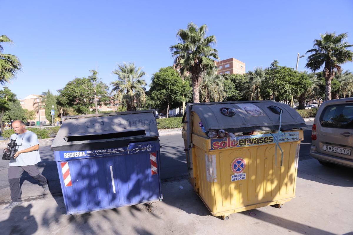 Existen puntos de la ciudad en los que la basura está retirada y el aspecto del centro de la ciudad ya es mucho mejor 