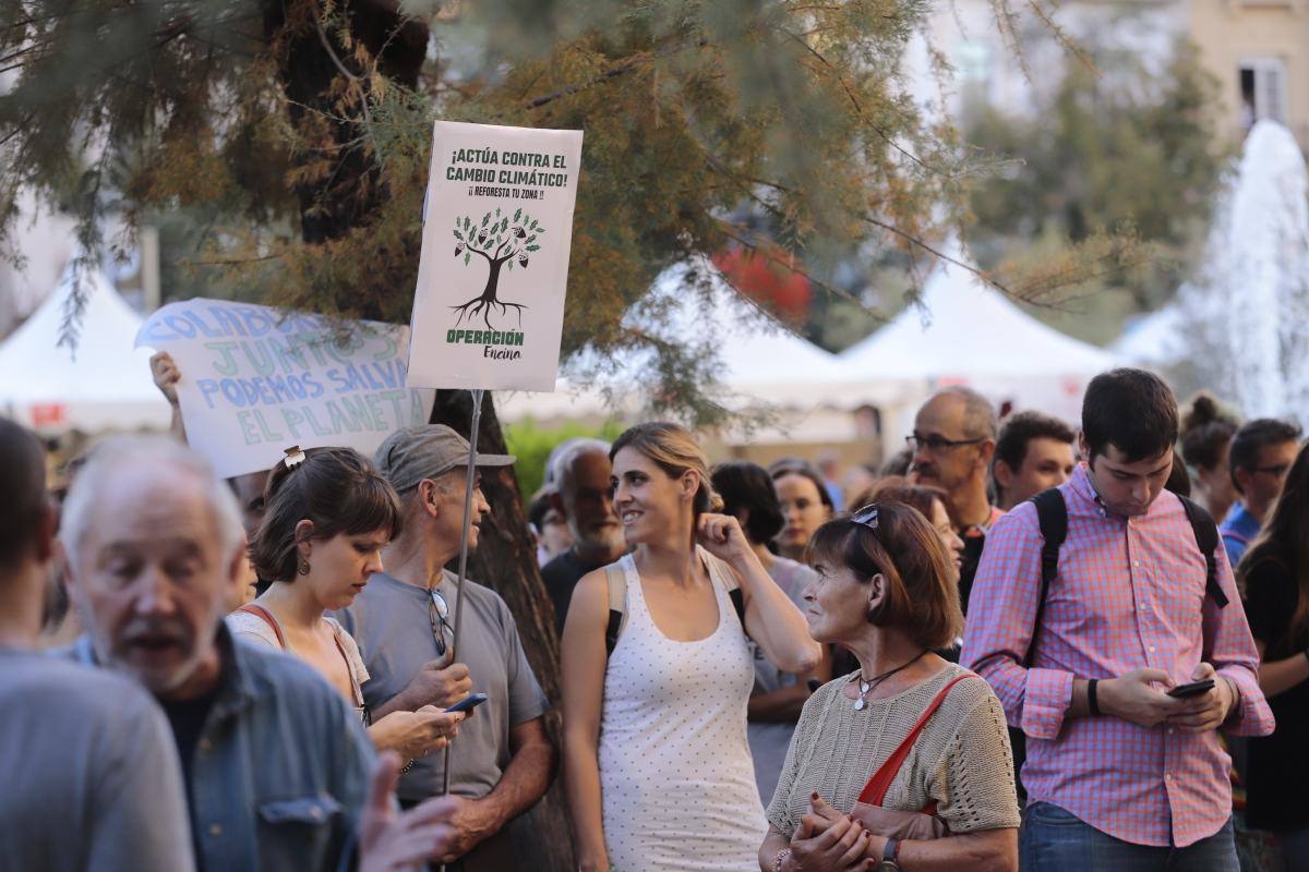 Fotos: Granada sale a la calle para luchar contra el cambio climático
