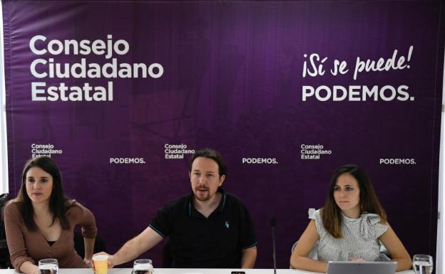 Irene Montero, Pablo Iglesias e Ione Belarra. 