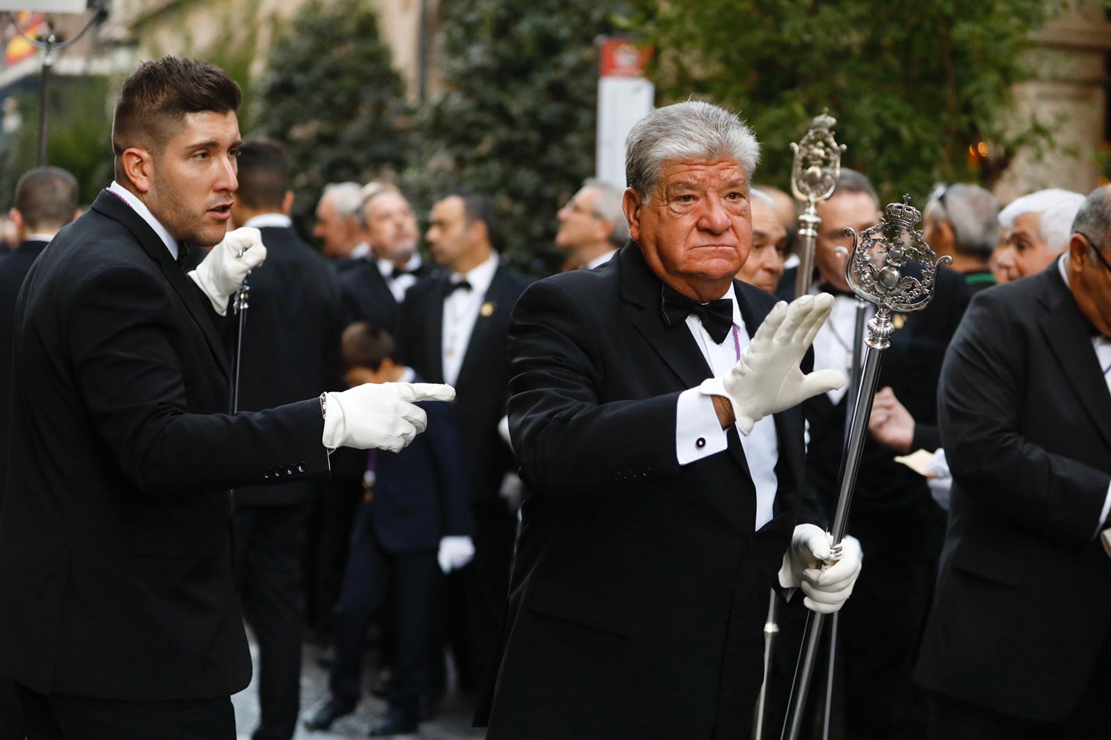 La Romería de San Miguel en el Albaicín y los puestos en la Carrera anticipan una tarde espléndida de devoción a la Virgen de las Angustias 