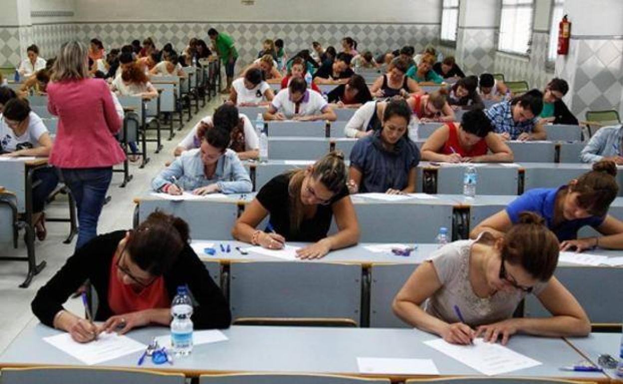 Oposiciones | Claman contra la Junta por una ILP «injusta» que barema solo los méritos