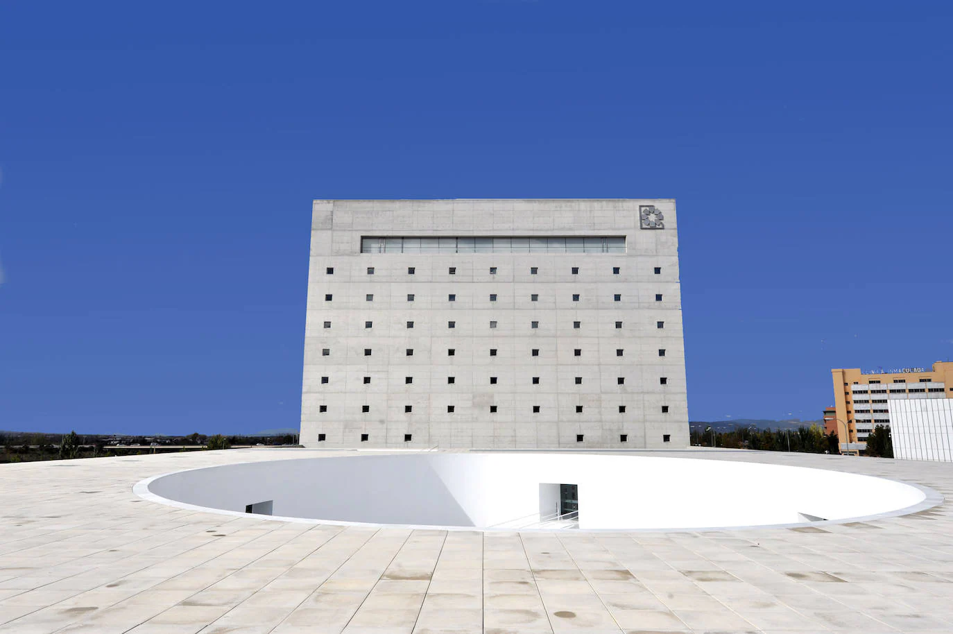 La prestigiosa publicación selecciona diez maravillas modernas del mundo y dos de ellas se encuentran en España: el Museo Guggenheim de Bilbao y el Museo Memoria de Andalucía de Granada