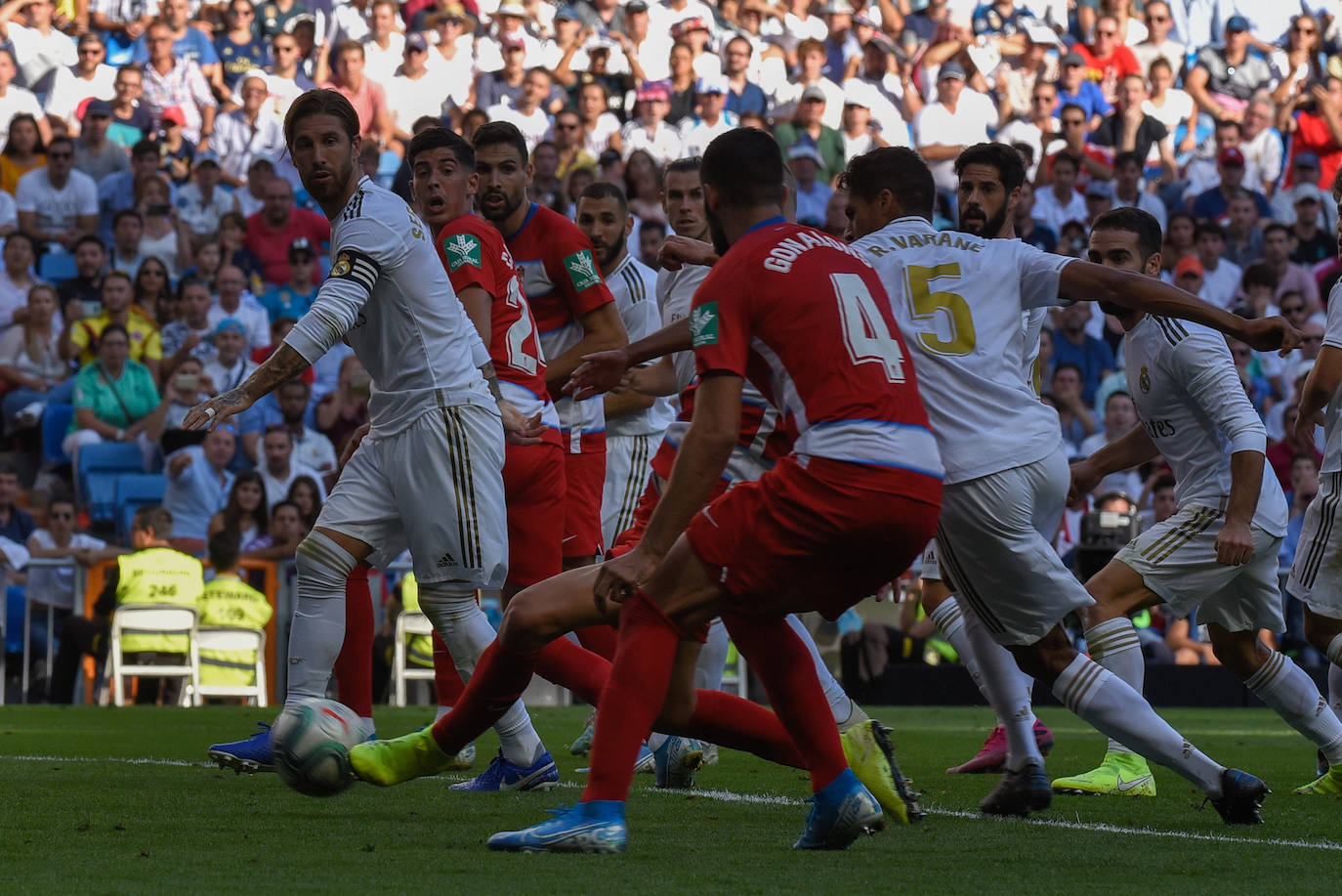 Fotos: Todos los detalles del Real Madrid-Granada