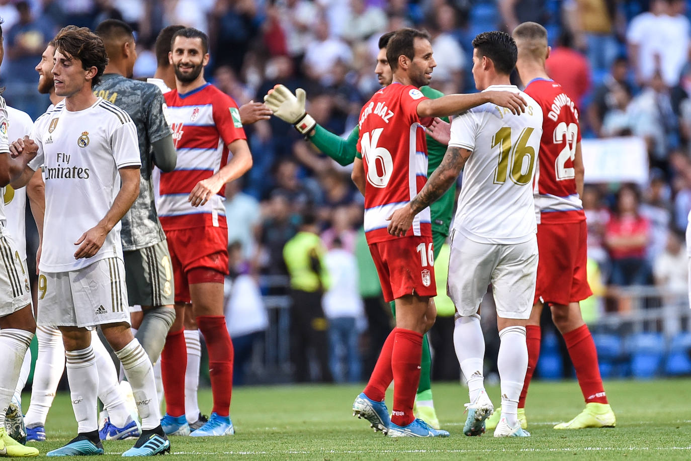 Fotos: Todos los detalles del Real Madrid-Granada