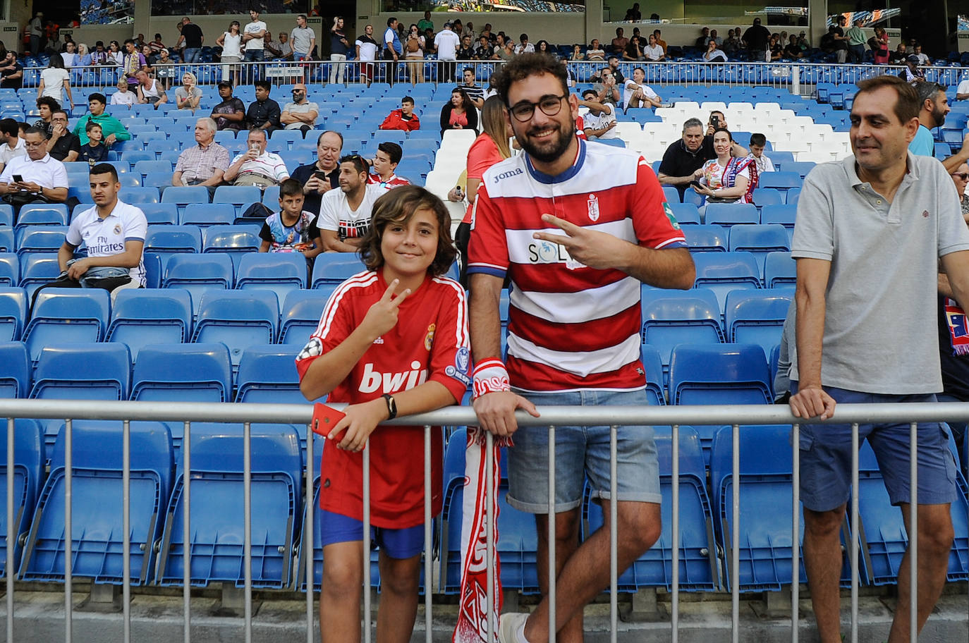 Fotos: Todos los detalles del Real Madrid-Granada