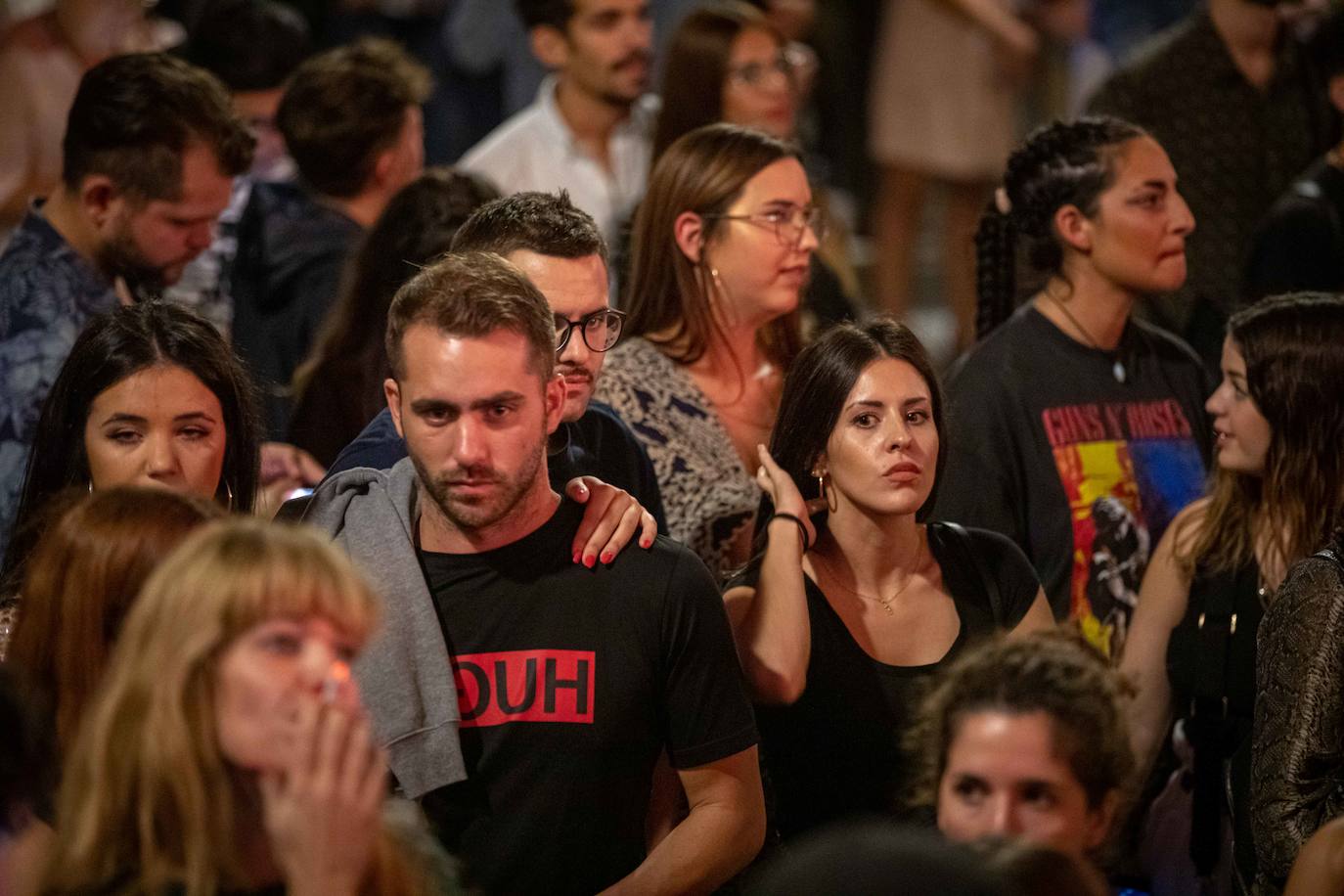 Ambos artistas se dieron en la noche del viernes la mano ante una Granada atiborrada de seguidores 