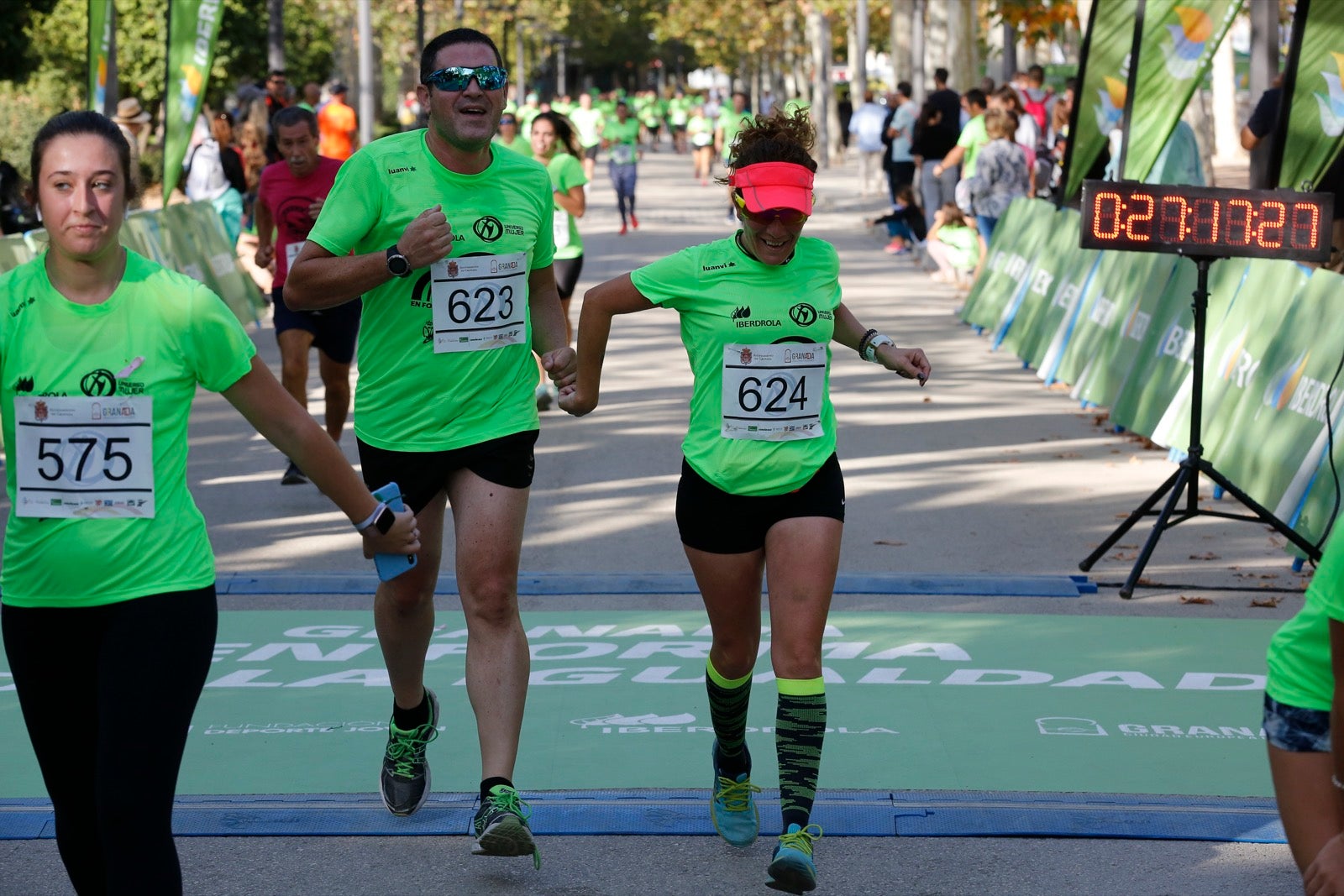 María José Rienda realizó el corte simbólico de la cinta de salida junto al alcalde Luis Salvador ante deportistas de tanto nivel como María Pérez, que ganó la prueba femenina, o la madrina Laura Bueno