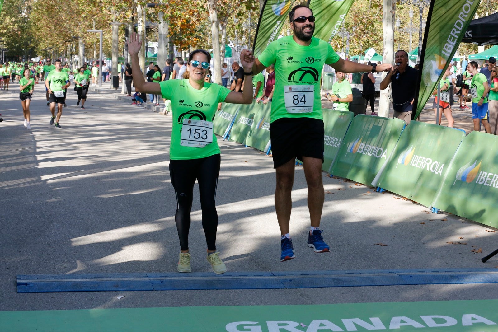 María José Rienda realizó el corte simbólico de la cinta de salida junto al alcalde Luis Salvador ante deportistas de tanto nivel como María Pérez, que ganó la prueba femenina, o la madrina Laura Bueno