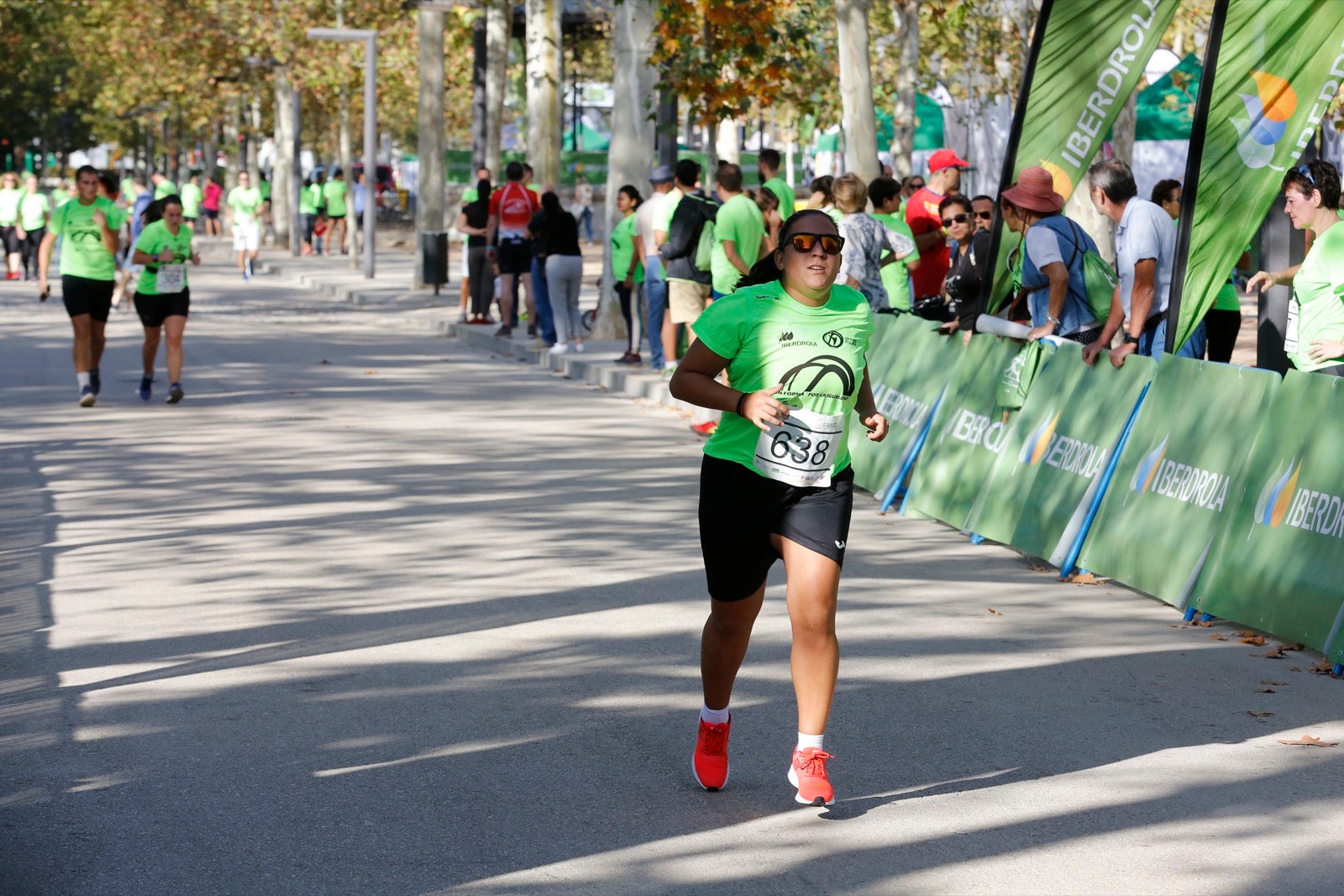 María José Rienda realizó el corte simbólico de la cinta de salida junto al alcalde Luis Salvador ante deportistas de tanto nivel como María Pérez, que ganó la prueba femenina, o la madrina Laura Bueno