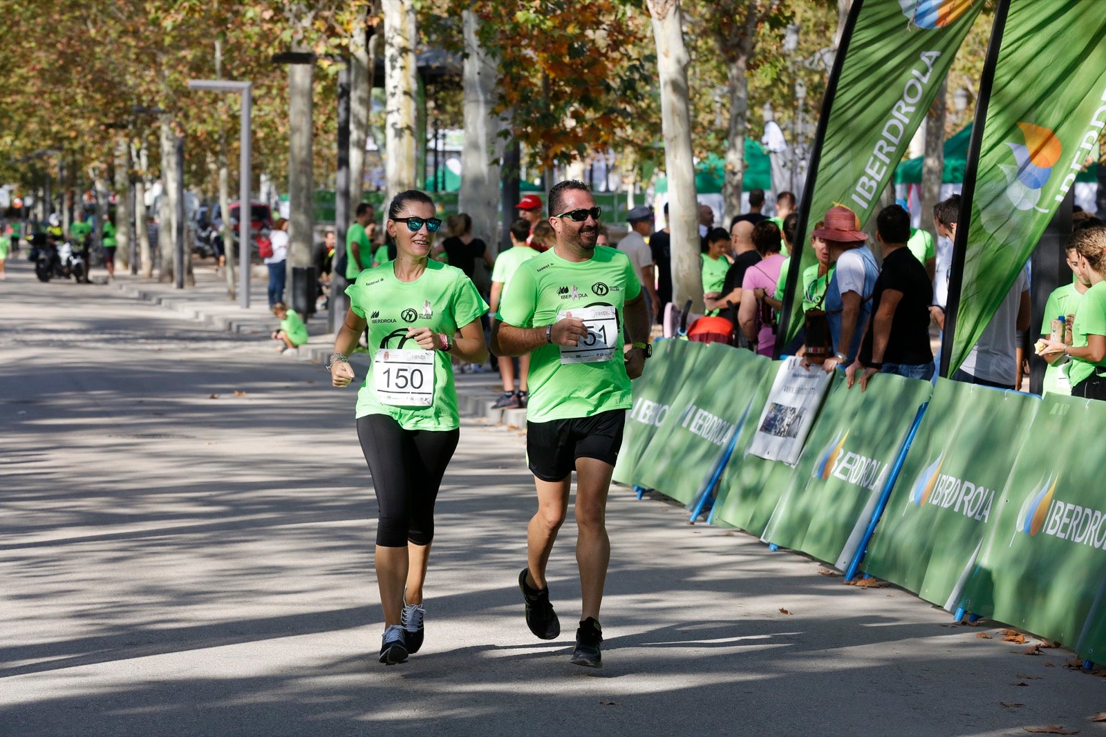 María José Rienda realizó el corte simbólico de la cinta de salida junto al alcalde Luis Salvador ante deportistas de tanto nivel como María Pérez, que ganó la prueba femenina, o la madrina Laura Bueno