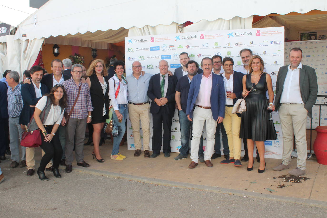 El corazón de San Lucas late en el tercer día de Feria