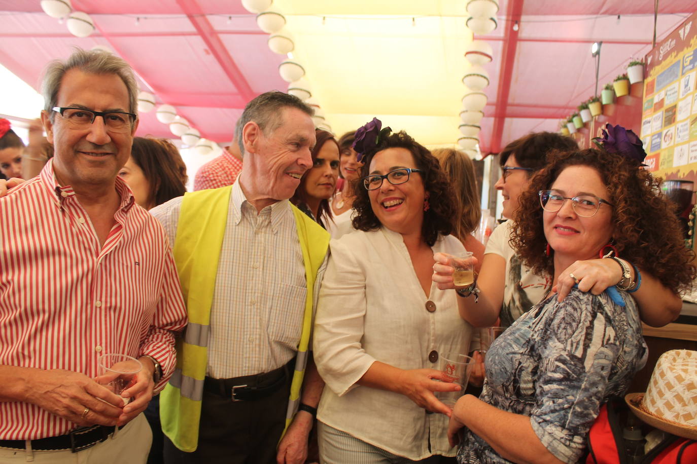La jornada ha dado para mucho, desde comidas de empresa, encuentros y reuniones de amigos hasta el Día del Niño