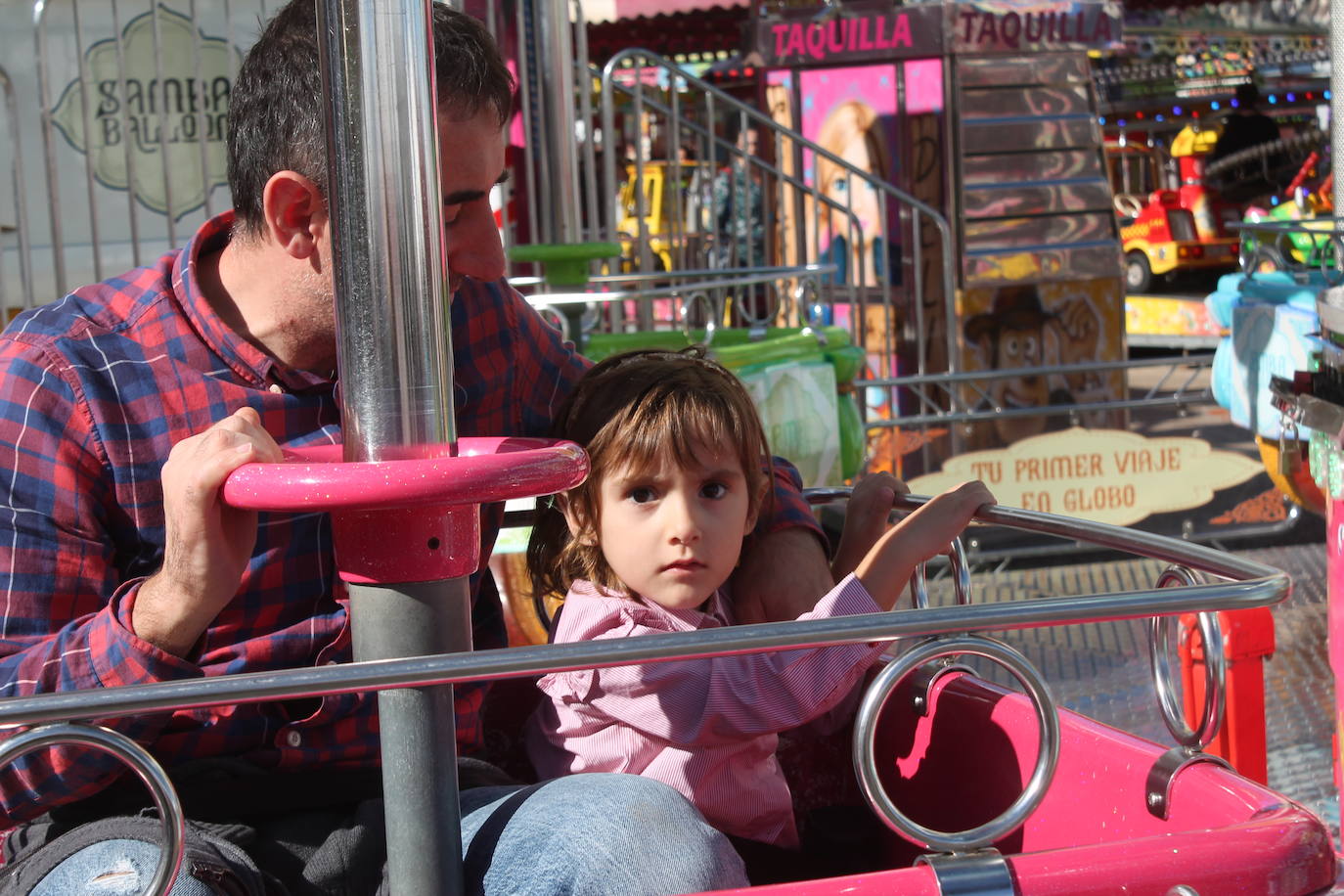 La jornada ha dado para mucho, desde comidas de empresa, encuentros y reuniones de amigos hasta el Día del Niño