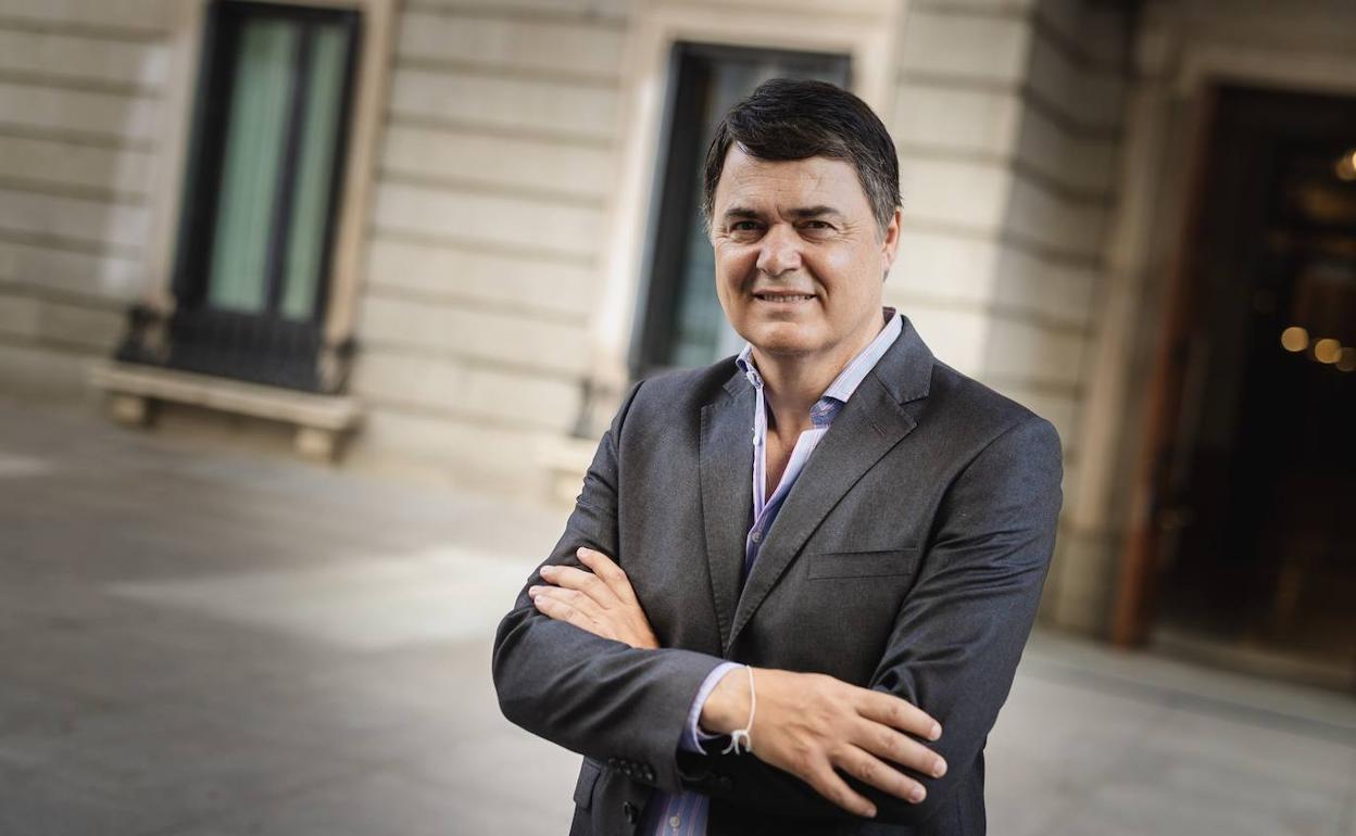 Rojas afirma que los espigones para la Costa Tropical serían una prioridad para un gobierno del PP