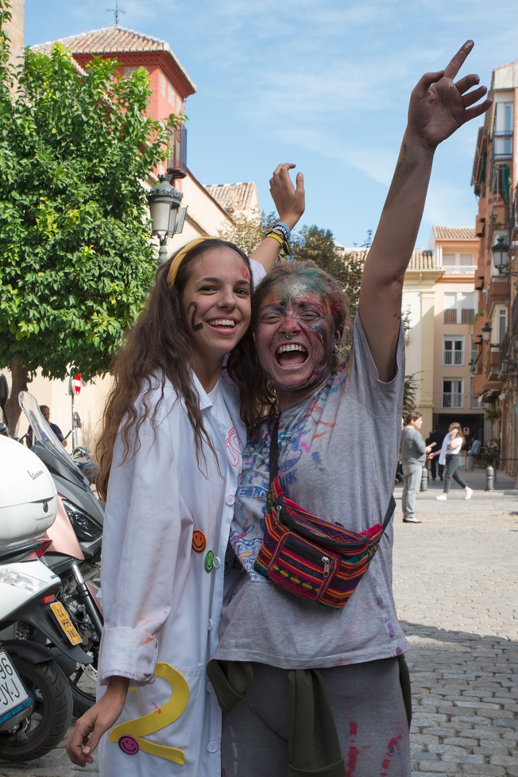 Los alumanos de la Facultad de Medicina celebran el día de su patrón con la tradicional recepción