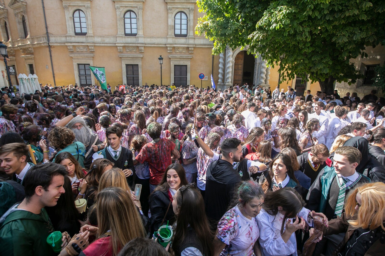 Los estudiantes de Medicina celebran de esta manera uno de sus días grandes