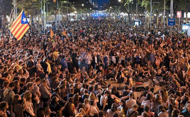 Los Mossos esperan hoy hasta un millón de personas en la huelga contra el fallo del 'procés'