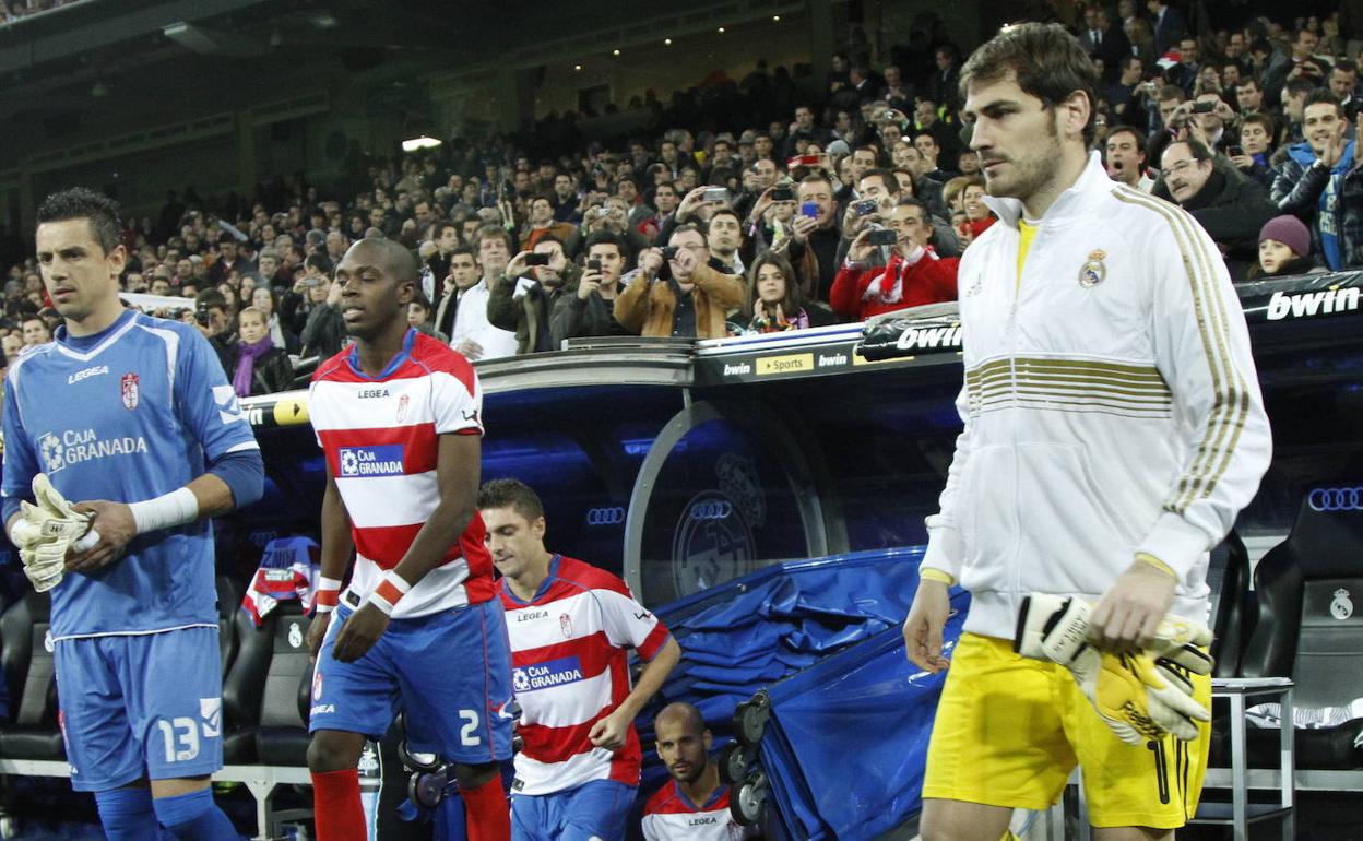 Iker Casillas, en su primer partido ante el Granada en el Bernabéu. 