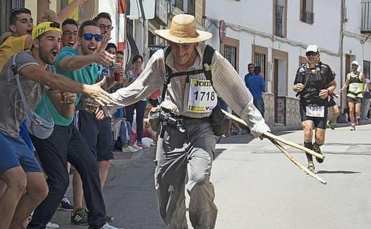 Súper Paco, el hombre que tiene 81 años y corrió 101 kilómetros - LA NACION