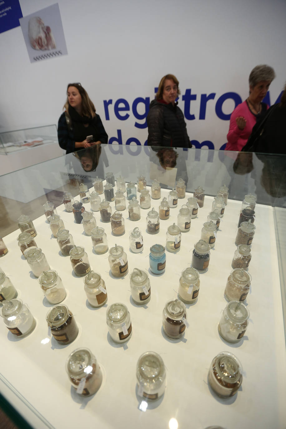 La exposición muestra una pequeña parte de las piezas restauradas desde 2015