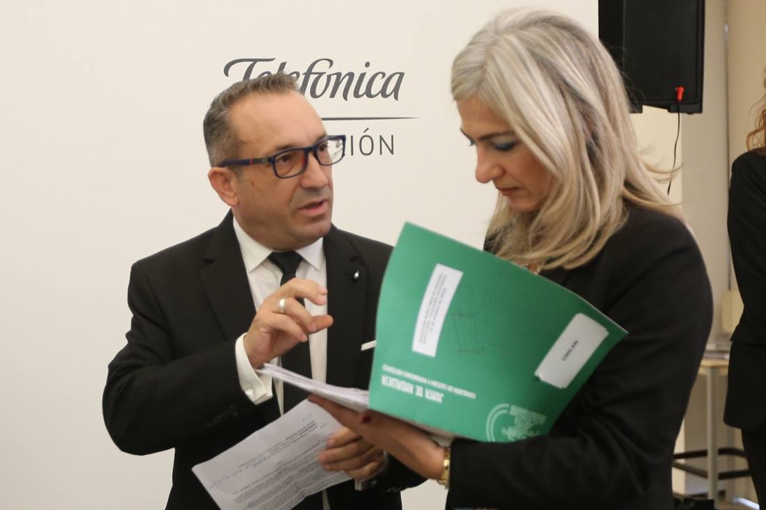 Se puede disfrutar de 72 obras de artistas universales como Picasso, Chillida, Juan Gris o Tapies y estará disponible hasta el 26 de enero