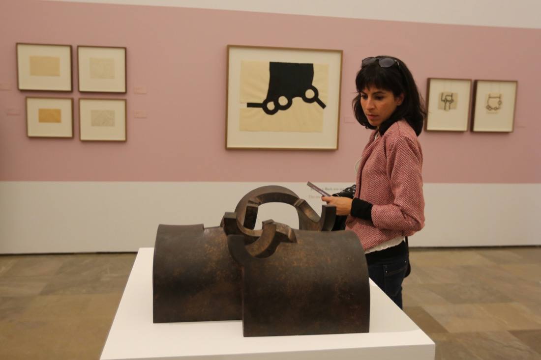 Se puede disfrutar de 72 obras de artistas universales como Picasso, Chillida, Juan Gris o Tapies y estará disponible hasta el 26 de enero