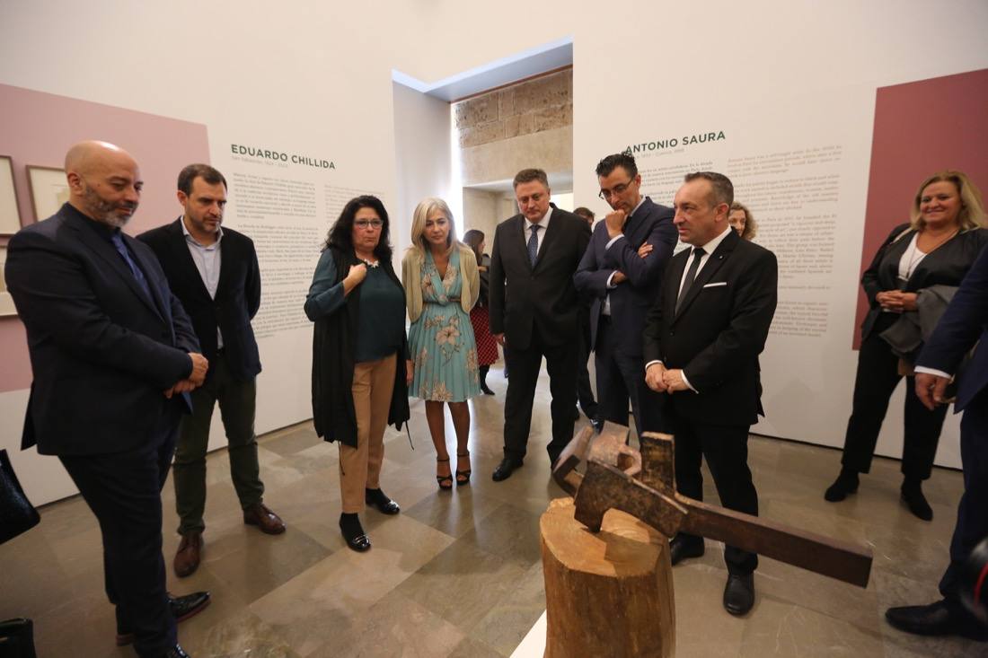 Se puede disfrutar de 72 obras de artistas universales como Picasso, Chillida, Juan Gris o Tapies y estará disponible hasta el 26 de enero