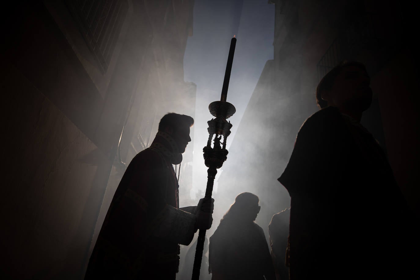 El paso del Huerto, por las calles de Granada