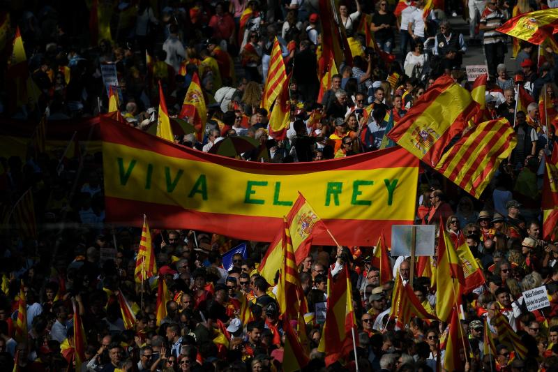 Fotos: Masiva marcha en Barcelona por la unidad de España