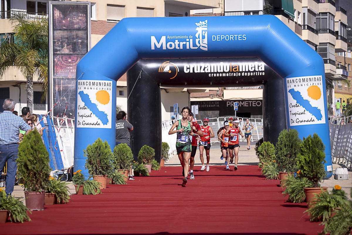 Los marroquís Abdelhadi El Mouaziz y Nazha Machouh reinan en Motril