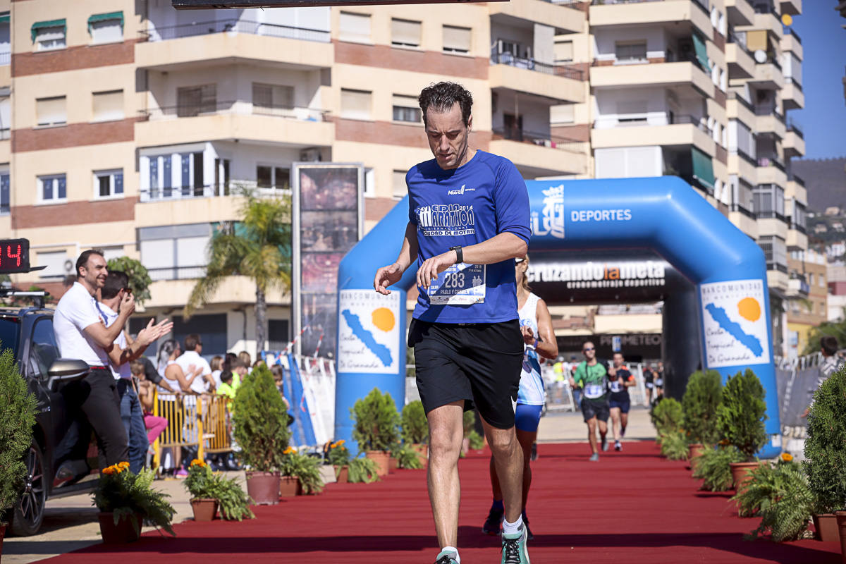 Los marroquís Abdelhadi El Mouaziz y Nazha Machouh reinan en Motril