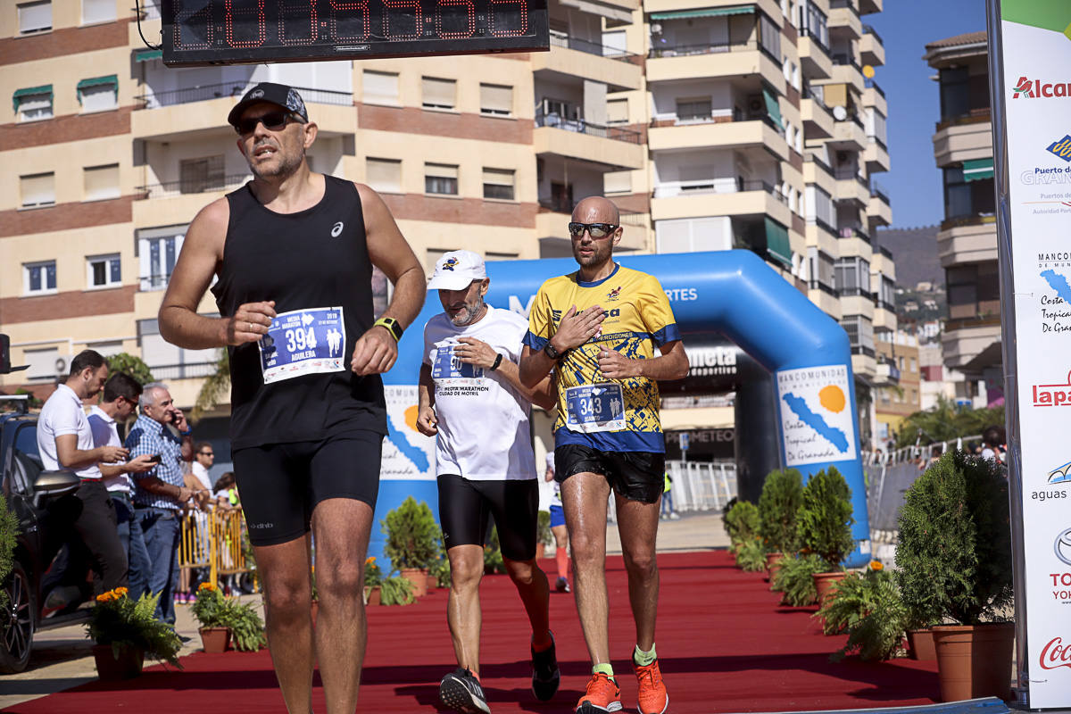 Los marroquís Abdelhadi El Mouaziz y Nazha Machouh reinan en Motril