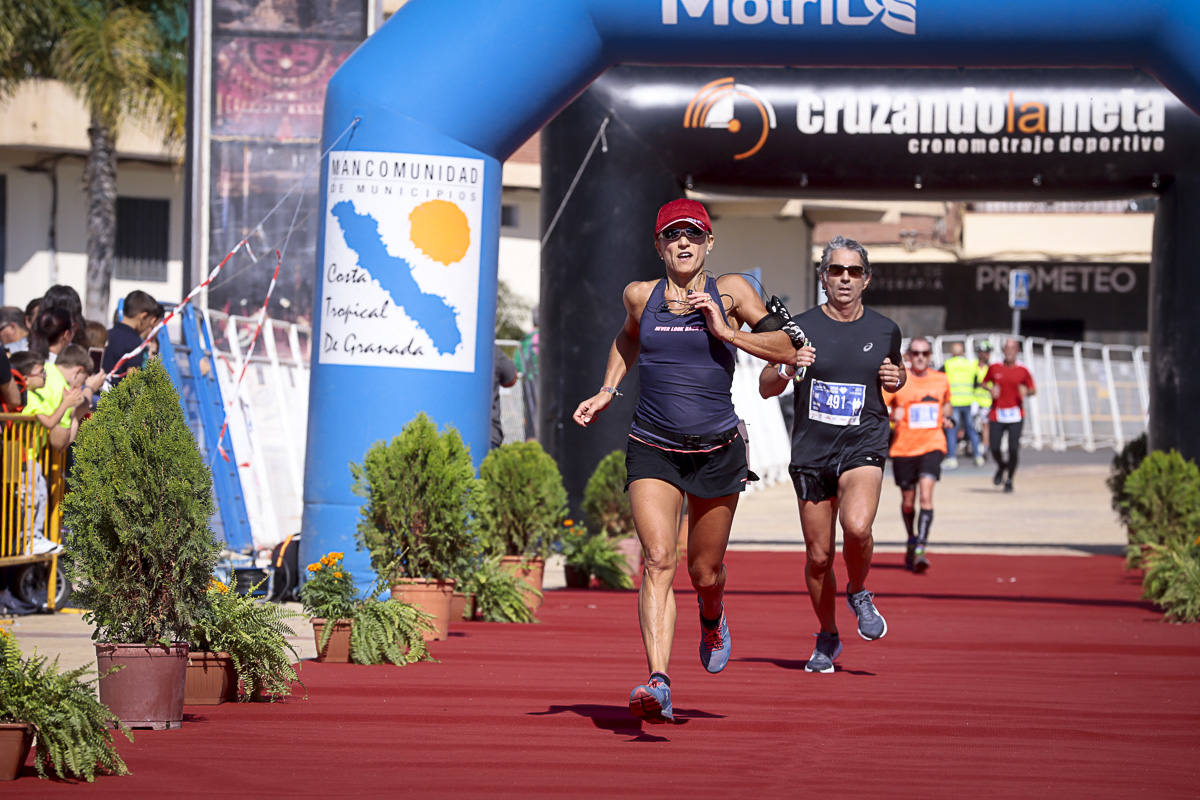 Los marroquís Abdelhadi El Mouaziz y Nazha Machouh reinan en Motril