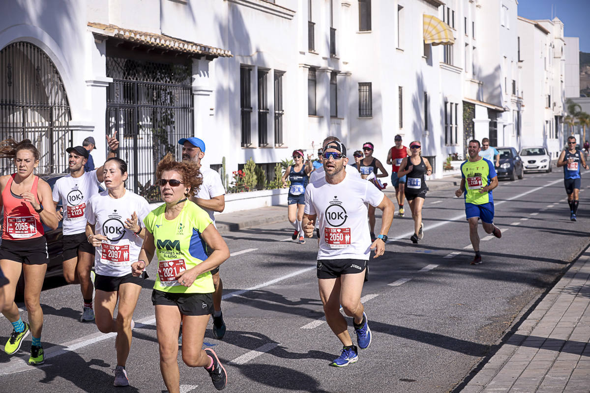 Los marroquís Abdelhadi El Mouaziz y Nazha Machouh reinan en Motril