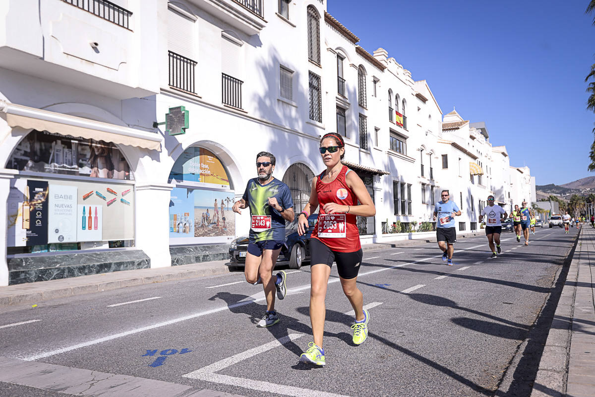 Los marroquís Abdelhadi El Mouaziz y Nazha Machouh reinan en Motril