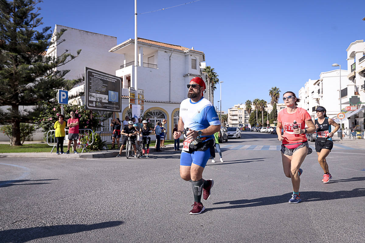 Los marroquís Abdelhadi El Mouaziz y Nazha Machouh reinan en Motril