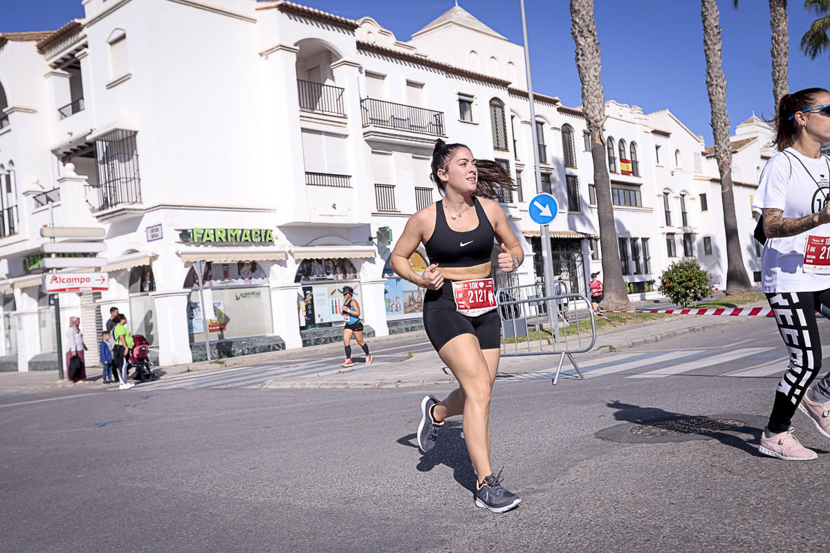 Los marroquís Abdelhadi El Mouaziz y Nazha Machouh reinan en Motril